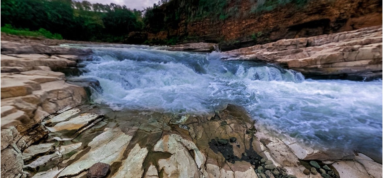 Chidiya Bhadak Waterfall Near Indore picnic place